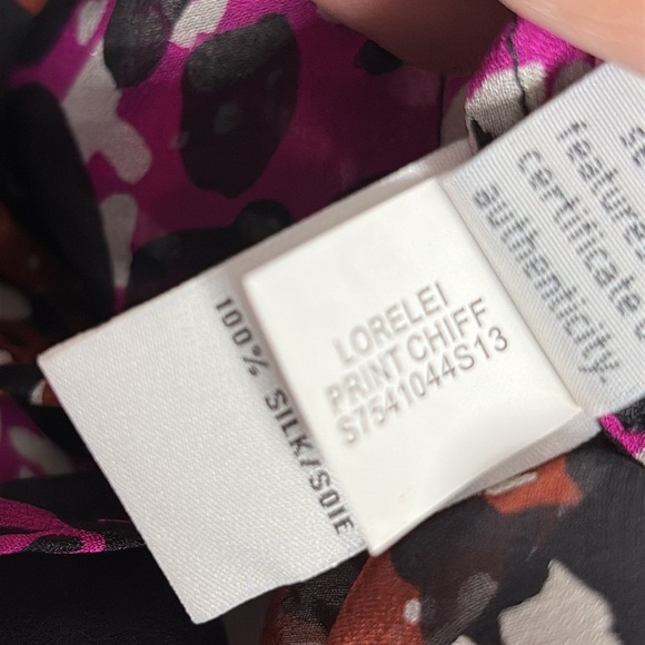 DVF Lorelei silk chiffon blouse. Size 4 - Picture 11 of 11